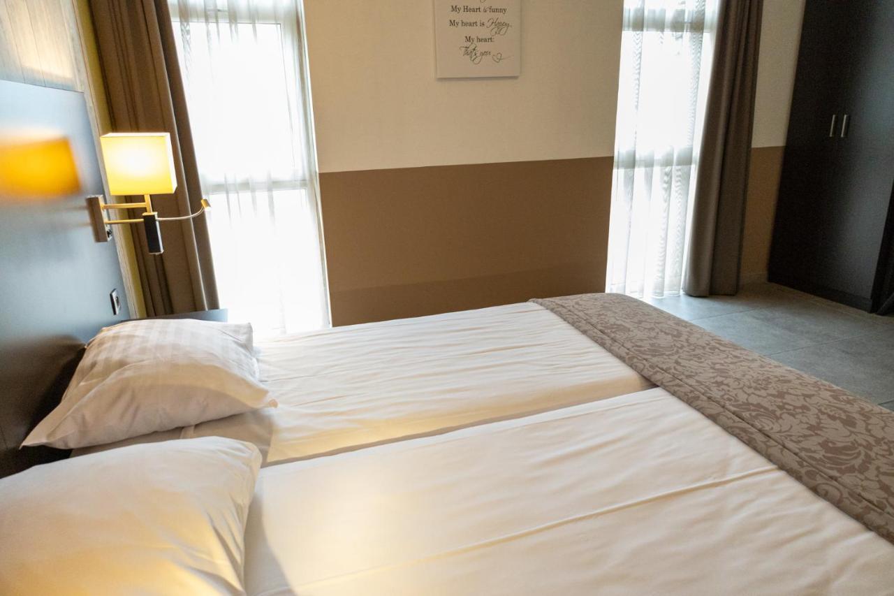 Hotel De Maaskant Maaseik Ngoại thất bức ảnh