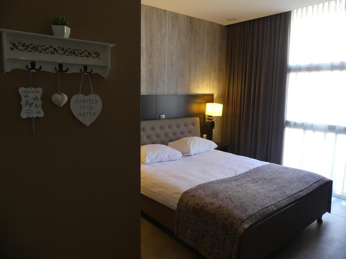 Hotel De Maaskant Maaseik Ngoại thất bức ảnh